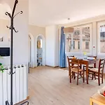Sal- Penthouse With Terrace A Stone's Throw From Piazza Signoria פירנצה