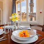 דירה Sal- Penthouse With Terrace A Stone's Throw From Piazza Signoria פירנצה