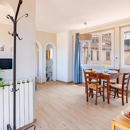 Sal- Penthouse With Terrace A Stone's Throw From Piazza Signoria Florencie