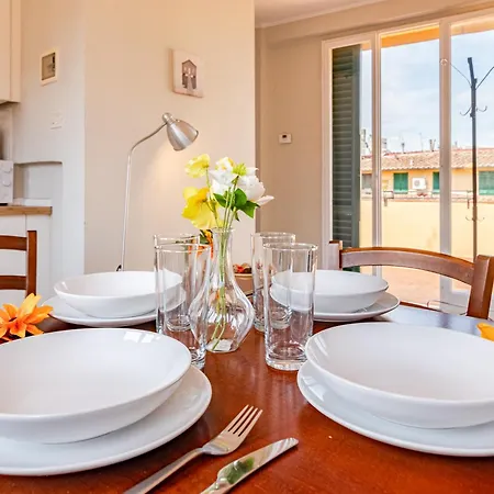 Sal- Penthouse With Terrace A Stone's Throw From Piazza Signoria *