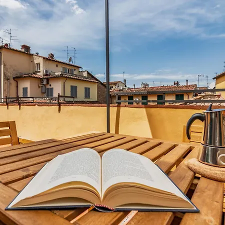 Sal- Penthouse With Terrace A Stone's Throw From Piazza Signoria